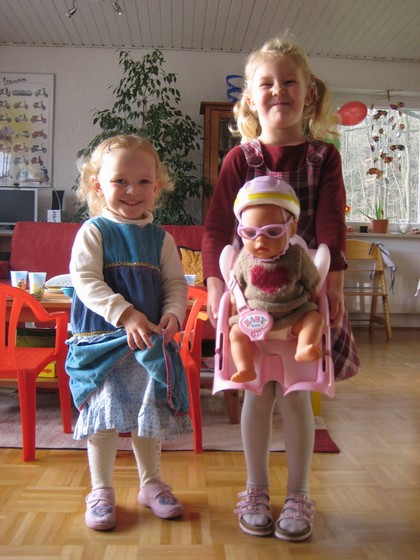 20080119_Camille_Sara_Annabel.jpg