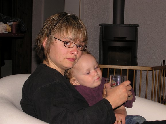 20070410_Karin_Camille_trinquent.jpg